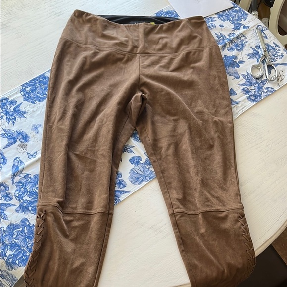 Faux Suede Brown Leggings with Lace-Up Detail Size L by Lysse - Picture 1 of 4